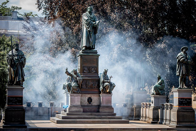 albersheinemann-luther-monument-3490283_640